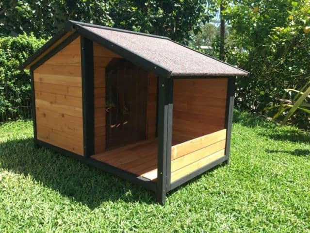 cubby dog house with roof