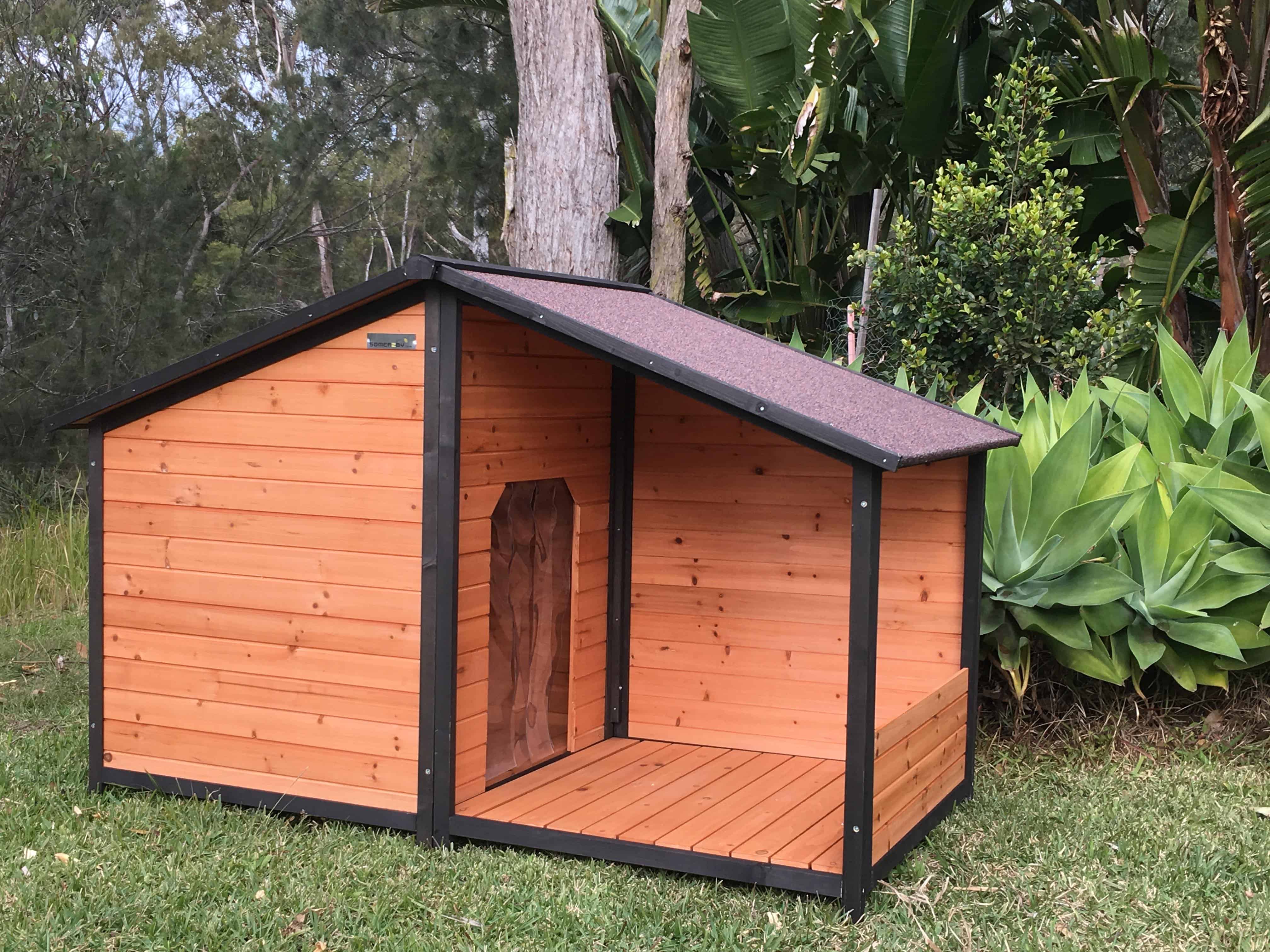 The Royale XXL Dog House by Somerzby