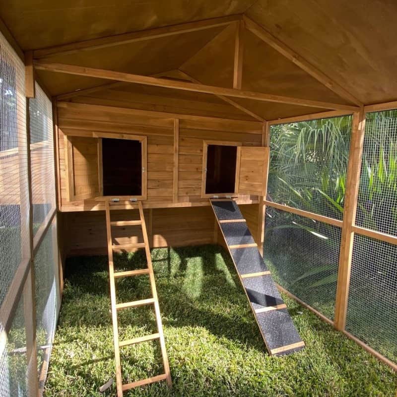 ramp access which makes it easier for chooks to get into their home