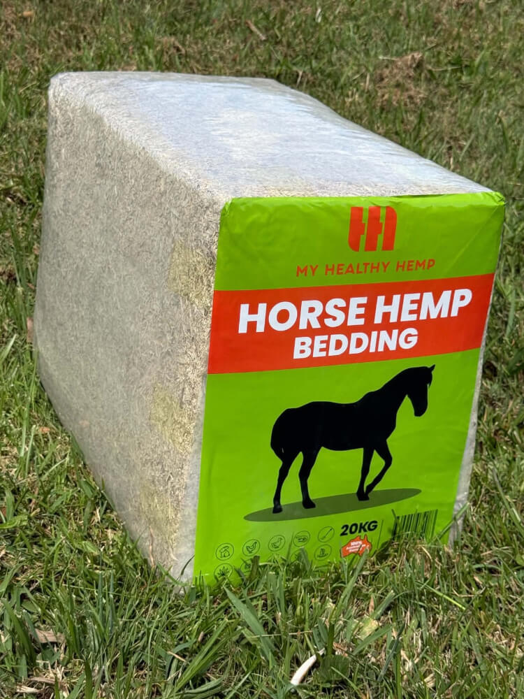 20kg bag of hemp bedding for pets